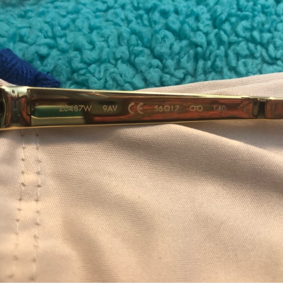 Authentic Women’s Louis Vuitton Sunglass - Picture 14 of 15